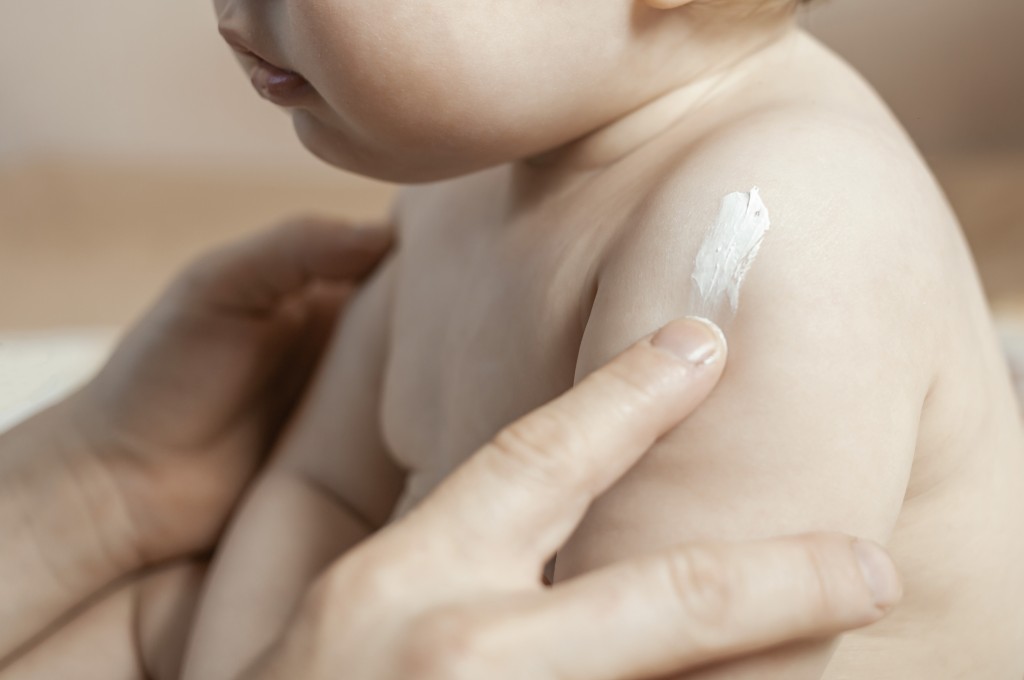 Die Besonderheiten der Haut von Kindern und Babys