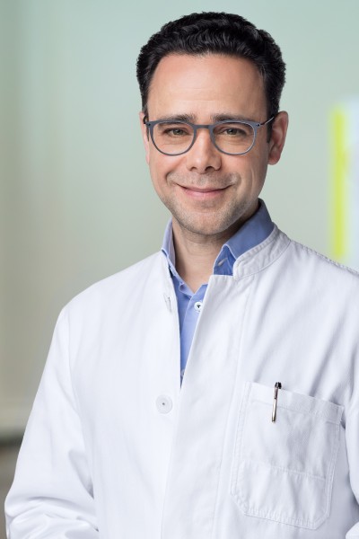 Priv.-Doz. Dr. med. habil. Syrus Karsai, D.A.L.M.